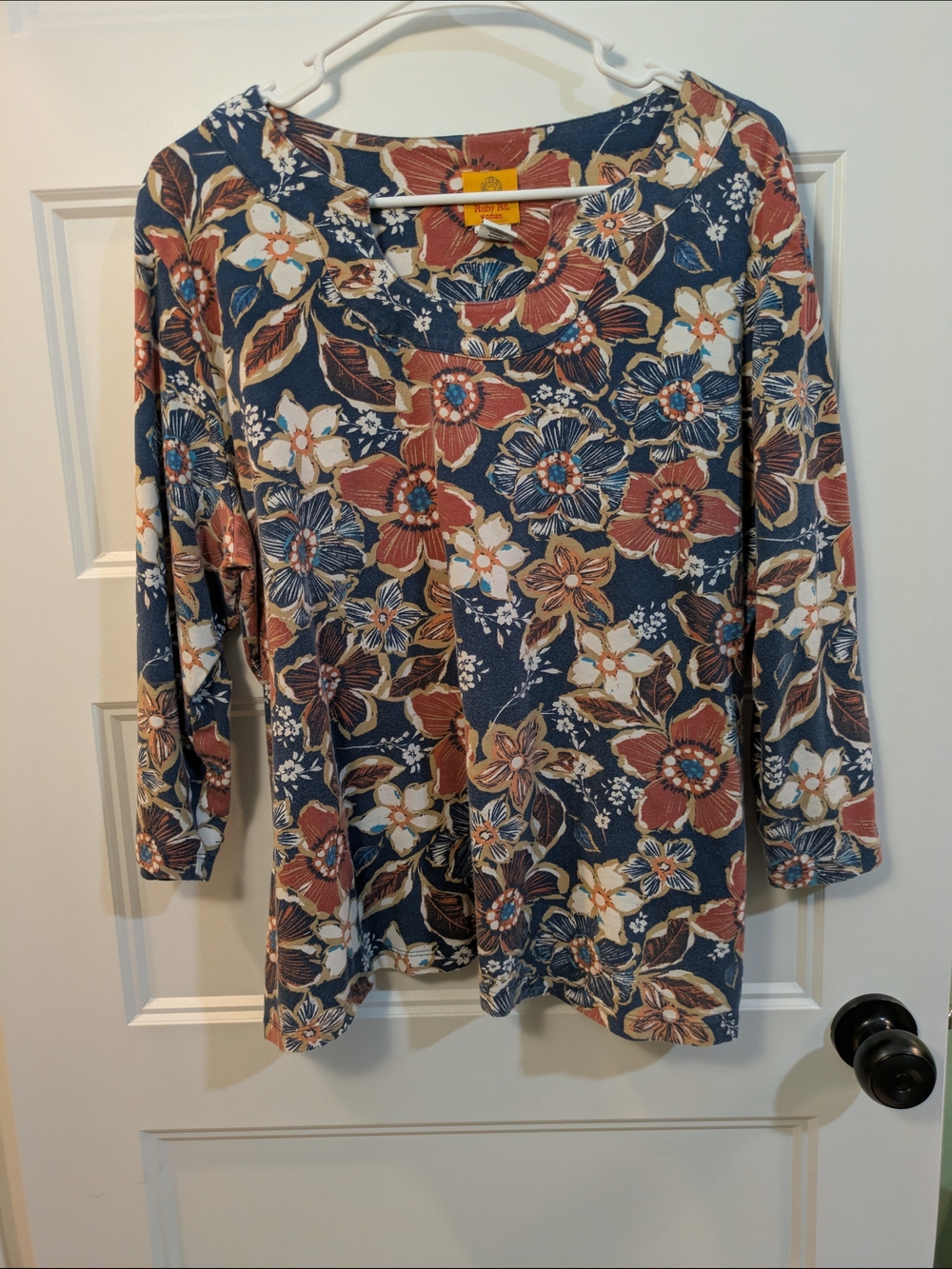 🔴 3/$12 Ruby Rd. Blue Multi Floral 3/4 Sleeve Tee